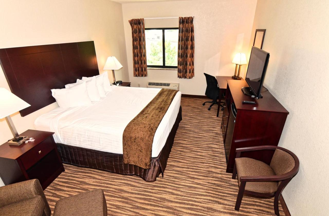 Cobblestone Inn & Suites - Clarion Ngoại thất bức ảnh
