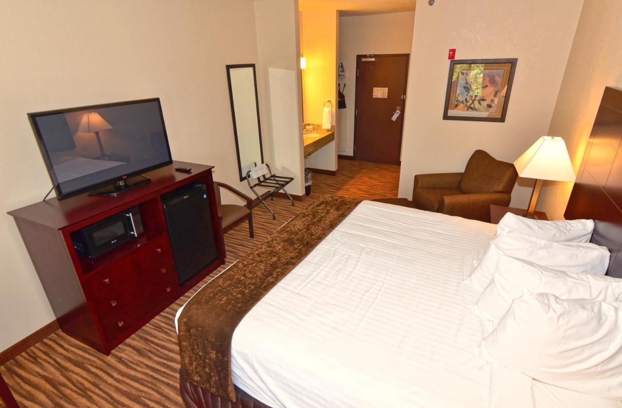 Cobblestone Inn & Suites - Clarion Ngoại thất bức ảnh