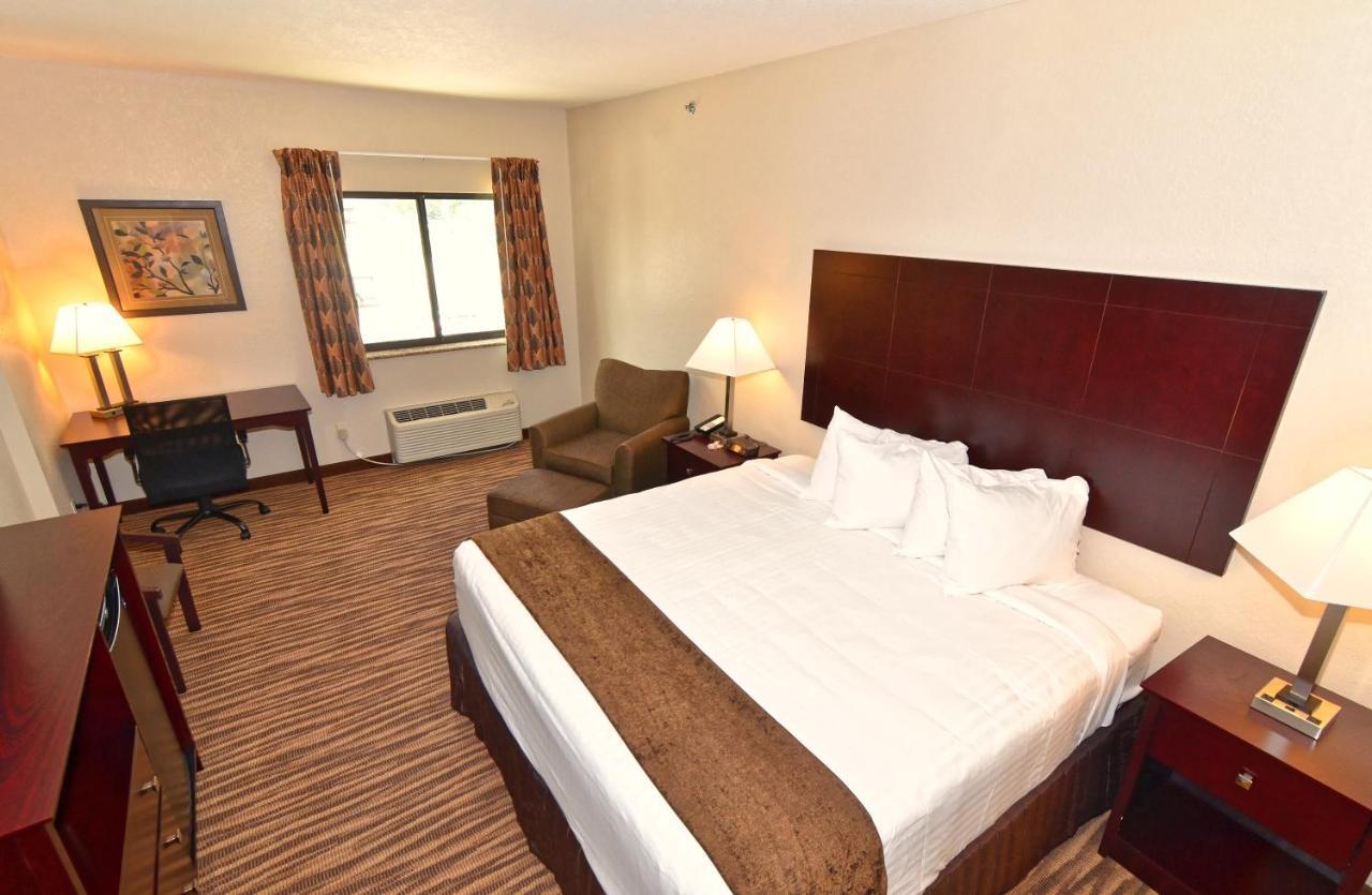 Cobblestone Inn & Suites - Clarion Ngoại thất bức ảnh