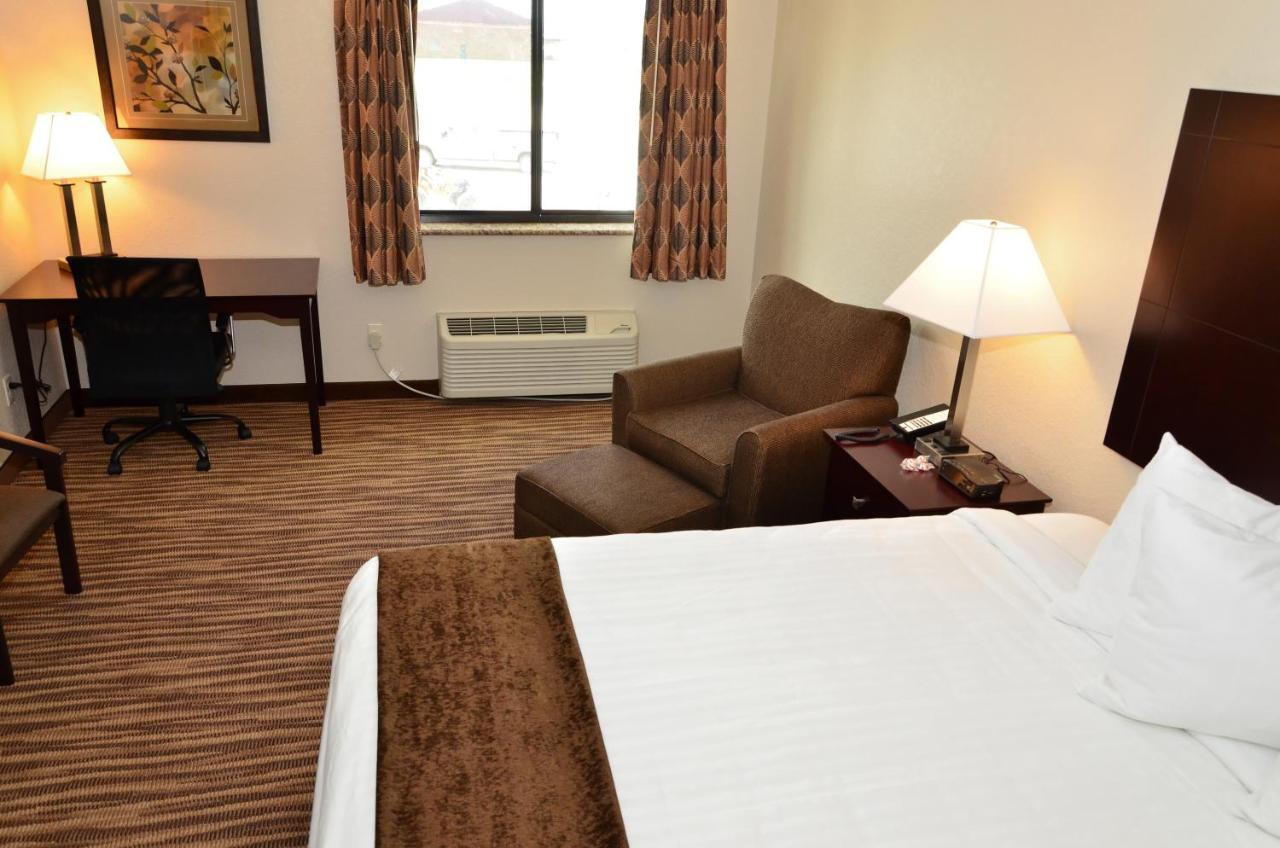 Cobblestone Inn & Suites - Clarion Ngoại thất bức ảnh
