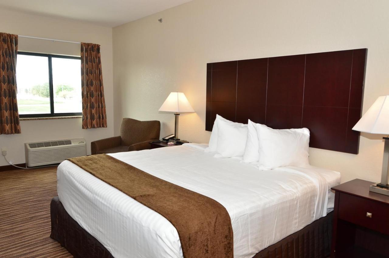 Cobblestone Inn & Suites - Clarion Ngoại thất bức ảnh